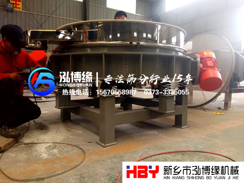 為什么購買的 直排式篩粉機(jī)底座會震裂？